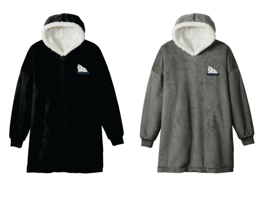 Icebergs Wearable Blanket with embroidered logo